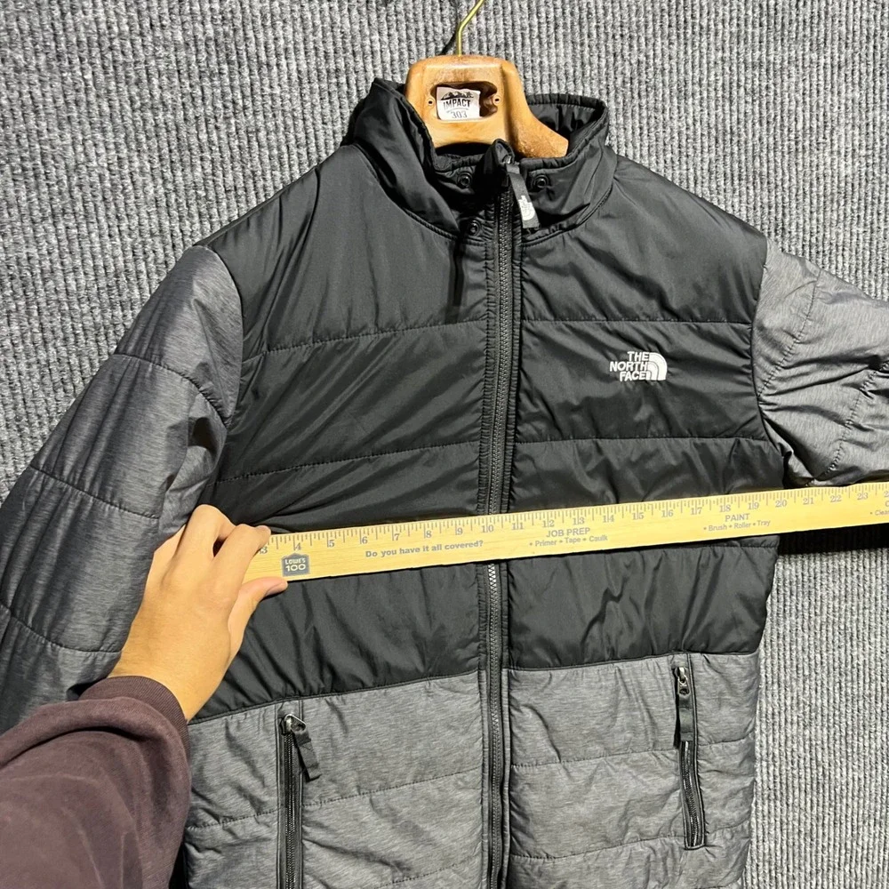 The North Face Puffer Jacket Boys XL Grey Black Chimborazo Fleece Lined Full Zip